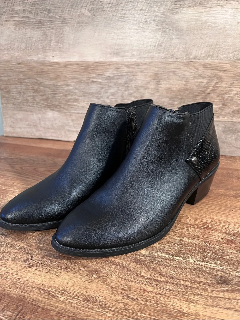 Simply Vera Vera Wang Black Ankle Boots Size 8 Block Heel Booties